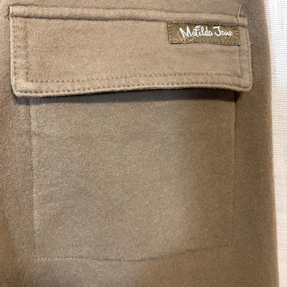 Matilda Jane Small Scouts Honor Pants with floral stitching on one leg - Picture 6 of 12